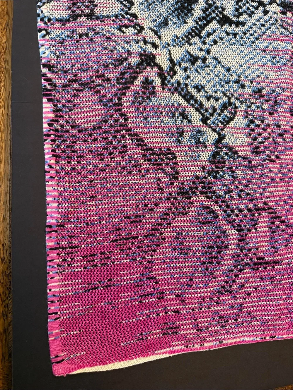 Magaschoni Pink Snake-Print Knit Wrap